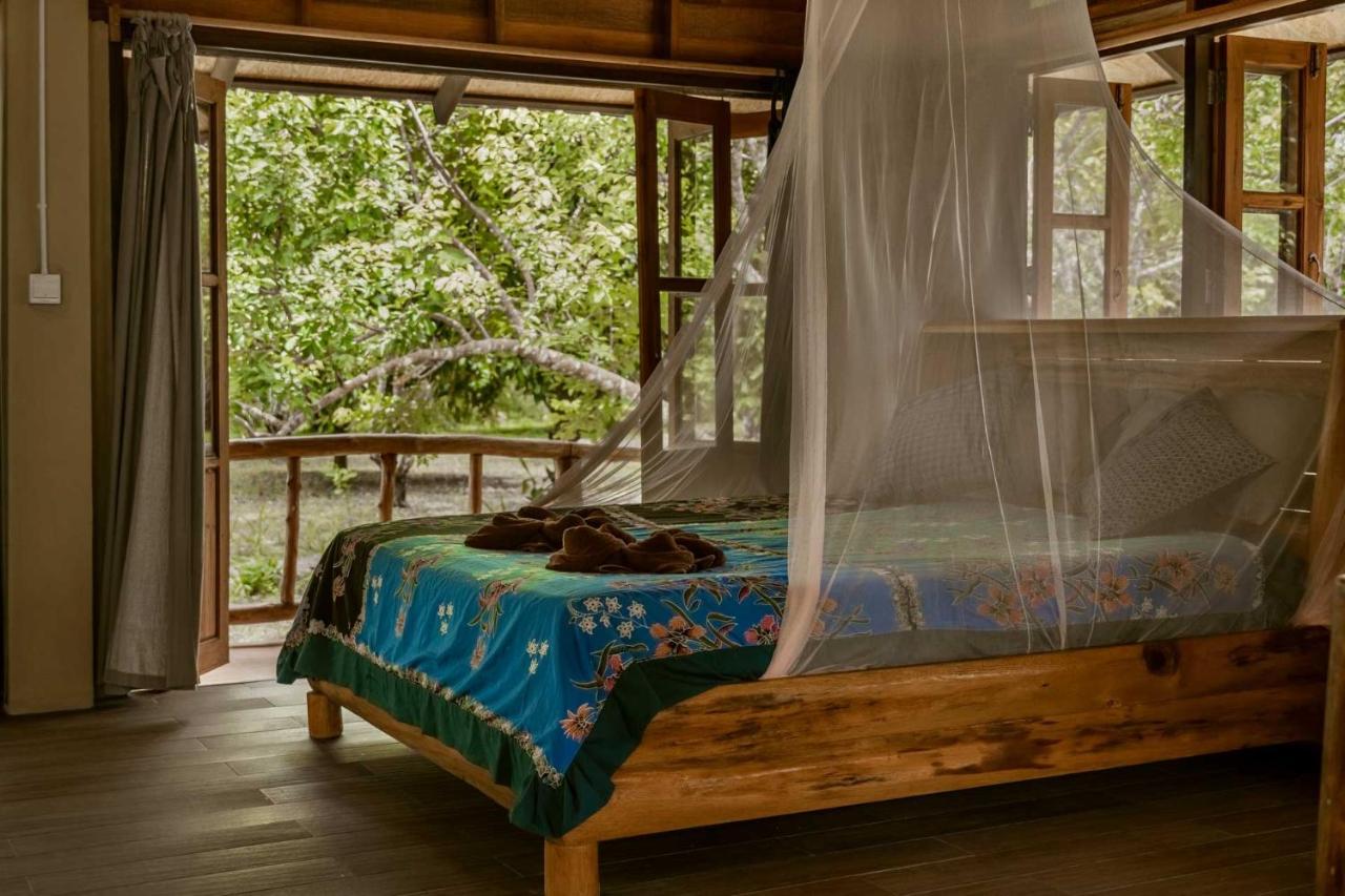 Monkey Mansion - Jungalows & Tours Khao Sok National Park Esterno foto